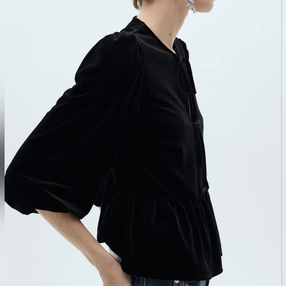 NWTS Mango Velvet Blouse With Bows - Picture 3 of 6
